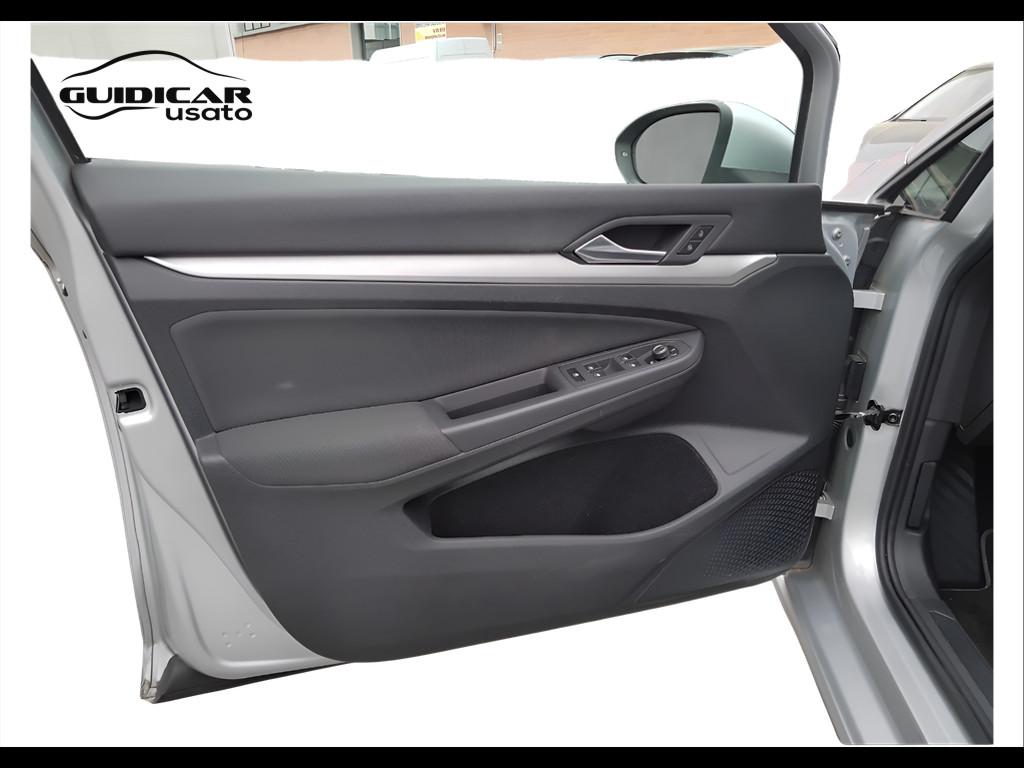 VOLKSWAGEN Golf VIII 2020 - Golf 1.0 tsi evo Life 110cv