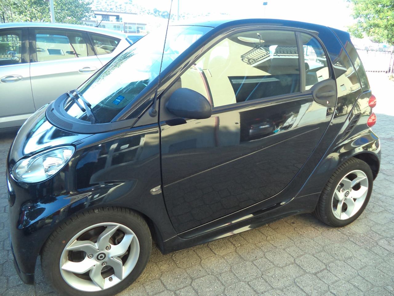 Smart ForTwo 1000 52 kW MHD coupé passion