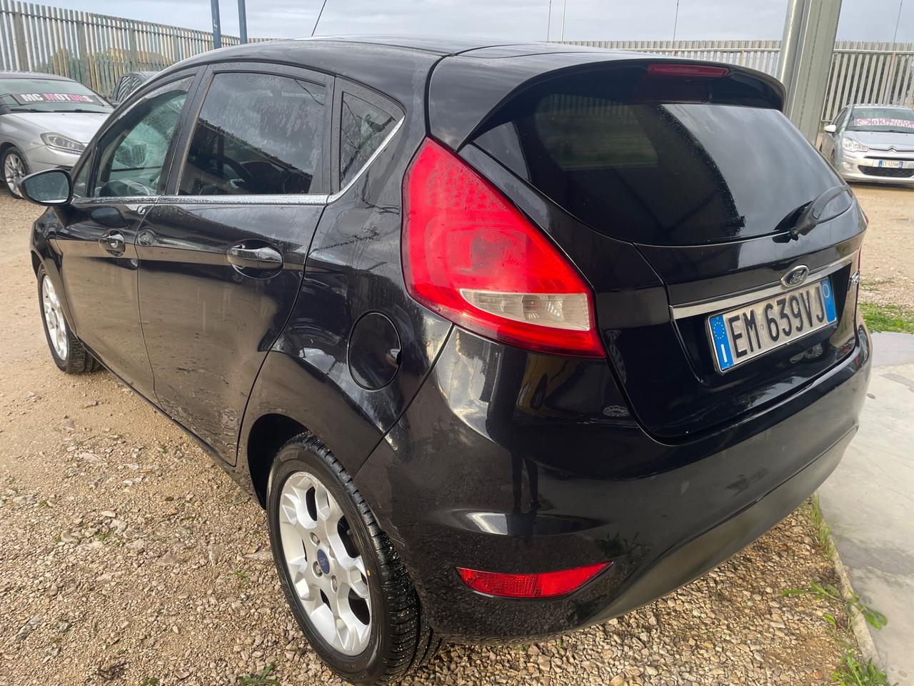 Ford Fiesta 1.4 TDCi 70CV 5 porte Titanium