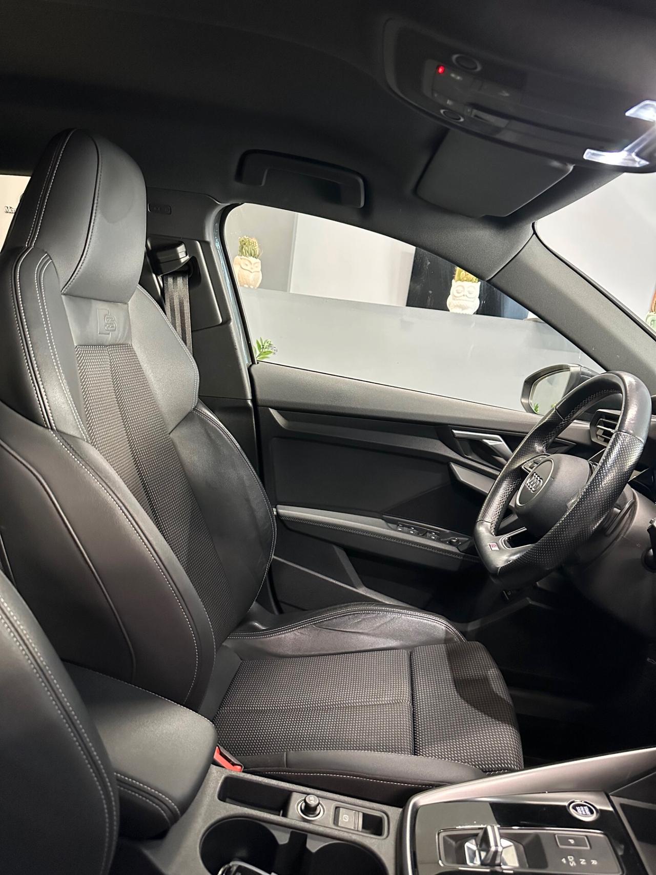 Audi A3 35 TFSI S tronic line edition