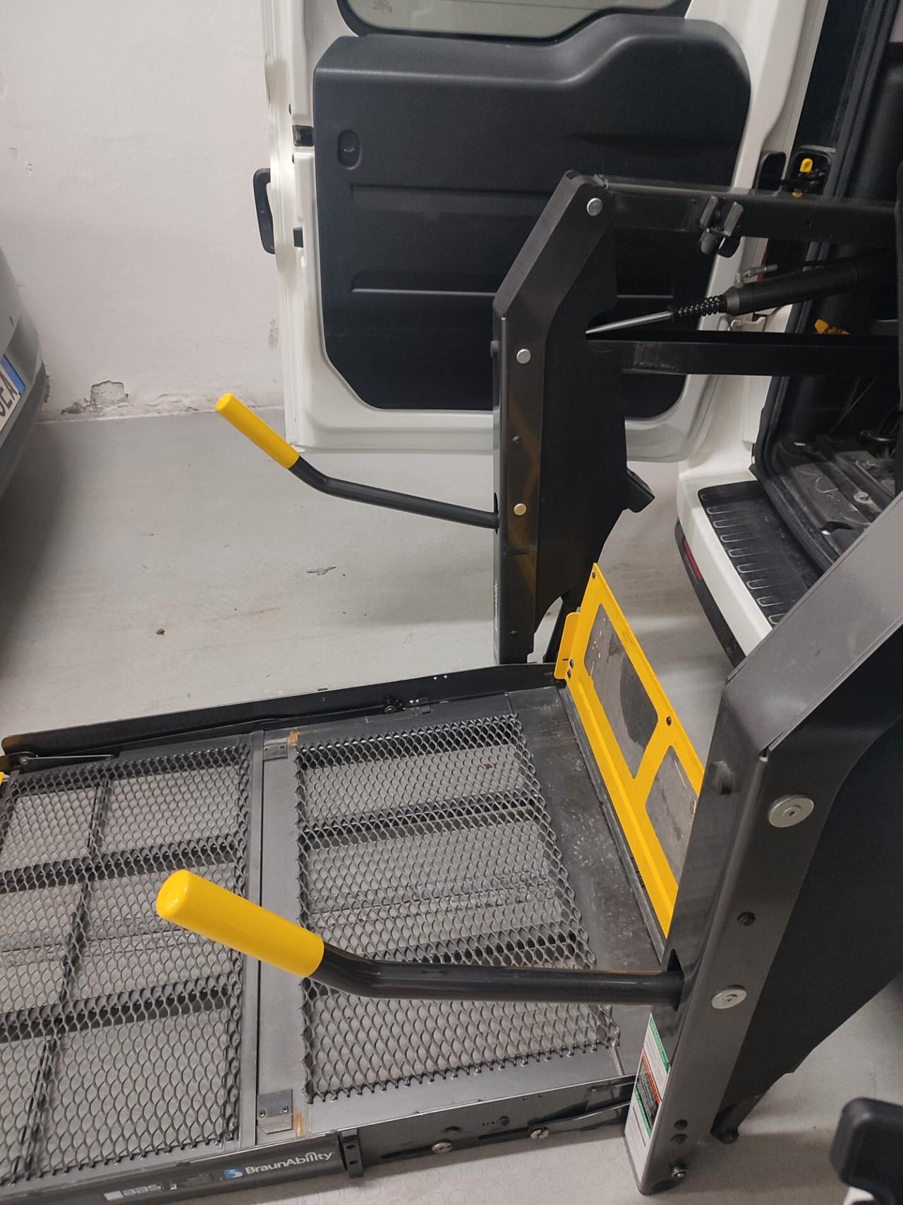 OPEL COMBO 1.4BENZINA 2017 EURO6B PEDANA DISABILI ELETTRICA