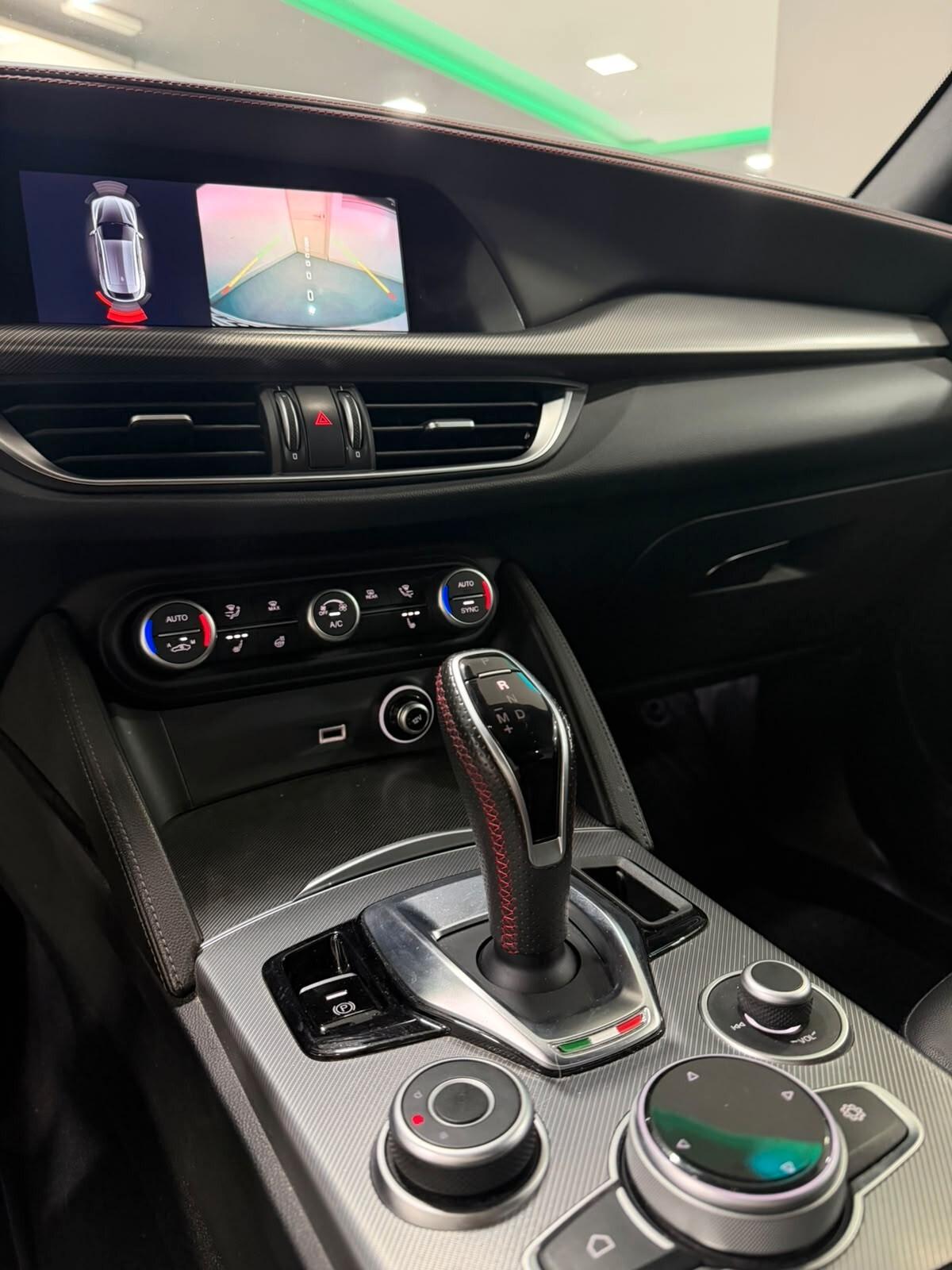 Alfa Romeo Stelvio 2.2 Turbodiesel 210 CV AT8 Q4 Tributo Italiano