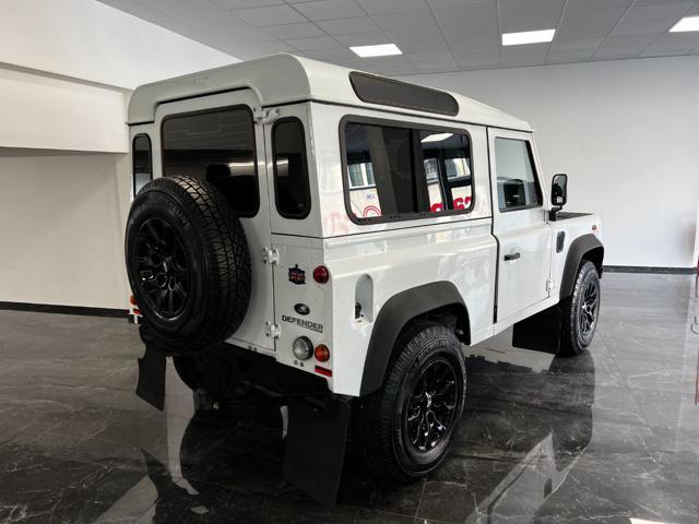 LAND ROVER Defender 90 2.2 TD4 GANCIO TRAINO + EURO 5B