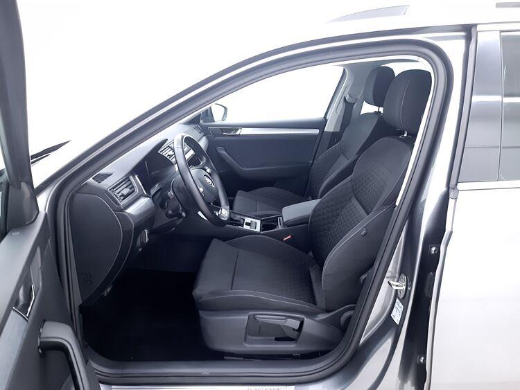 Skoda Superb Wagon Executive DSG BR614985 2.0 Diesel 150CV
