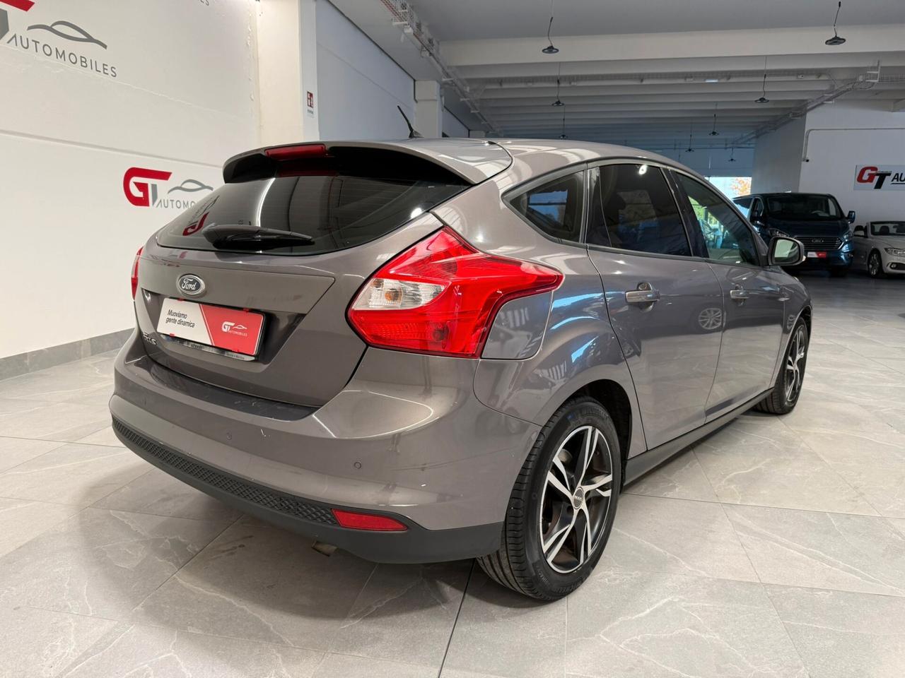 Ford Focus 1.6 120 CV GPL