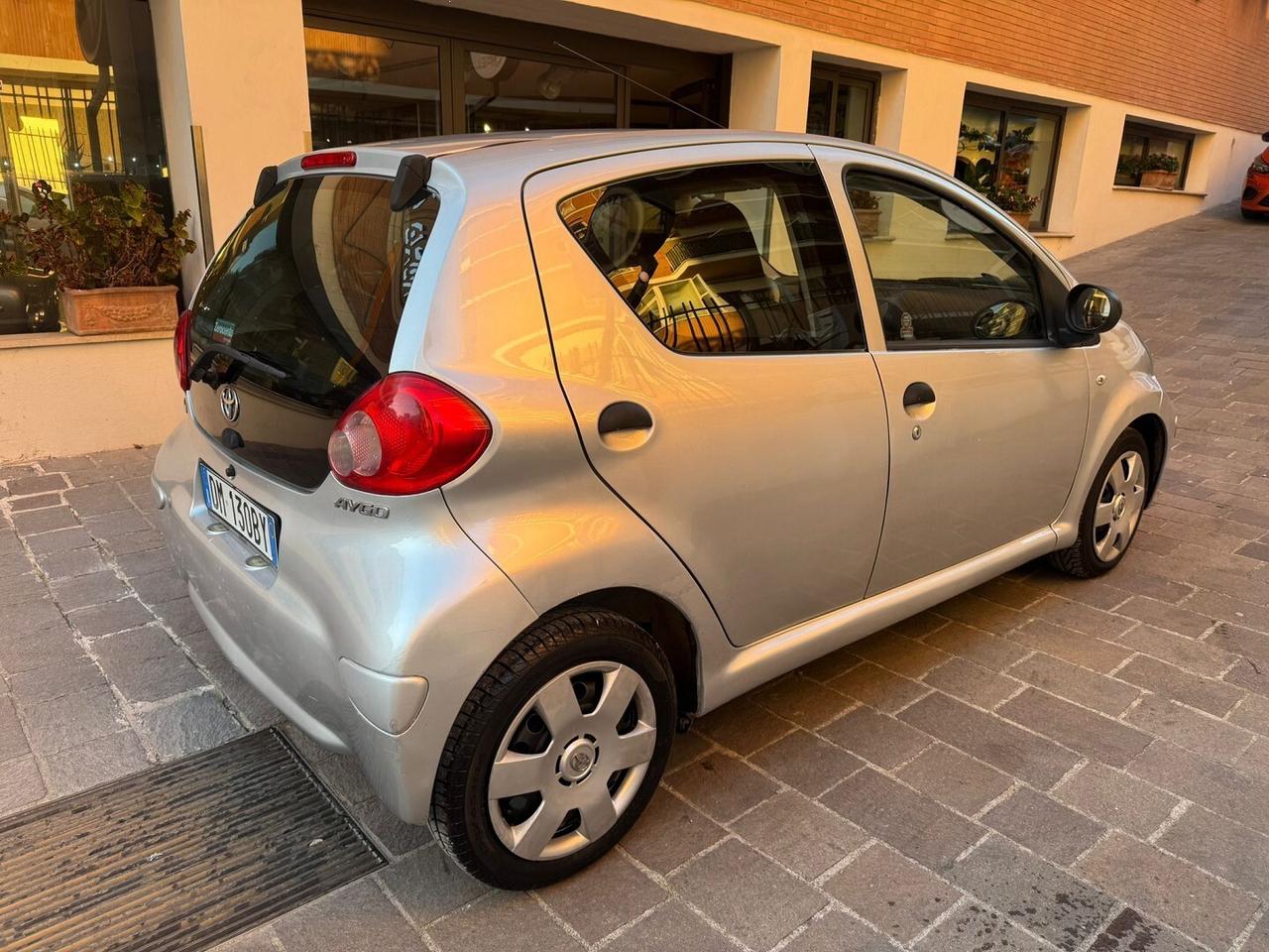 TOYOTA Aygo 1.0 12V VVT-i 5P