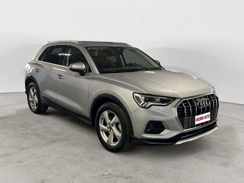 Audi Q3 Q3 35 2.0 tdi Identity Black s-tronic