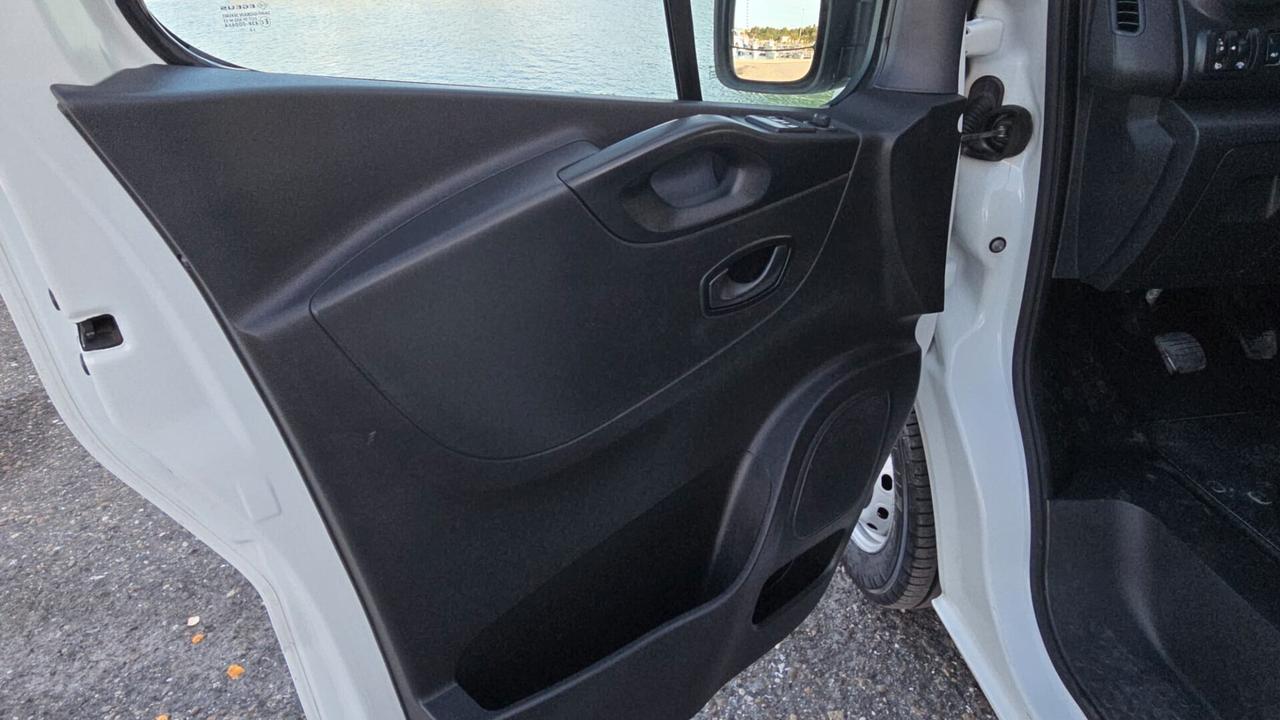 Renault Trafic T29 2.0 dCi 145CV PL-TN Furgone Energy Ice