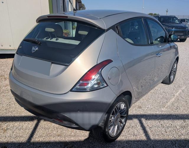 LANCIA Ypsilon 1.2 69 CV 5 porte S&S Platinum