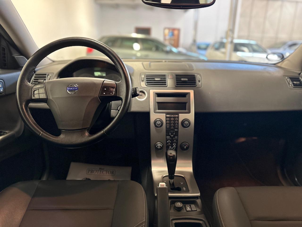 Volvo V50 2.4 D5 cat aut. Momentum AUTOMATICA