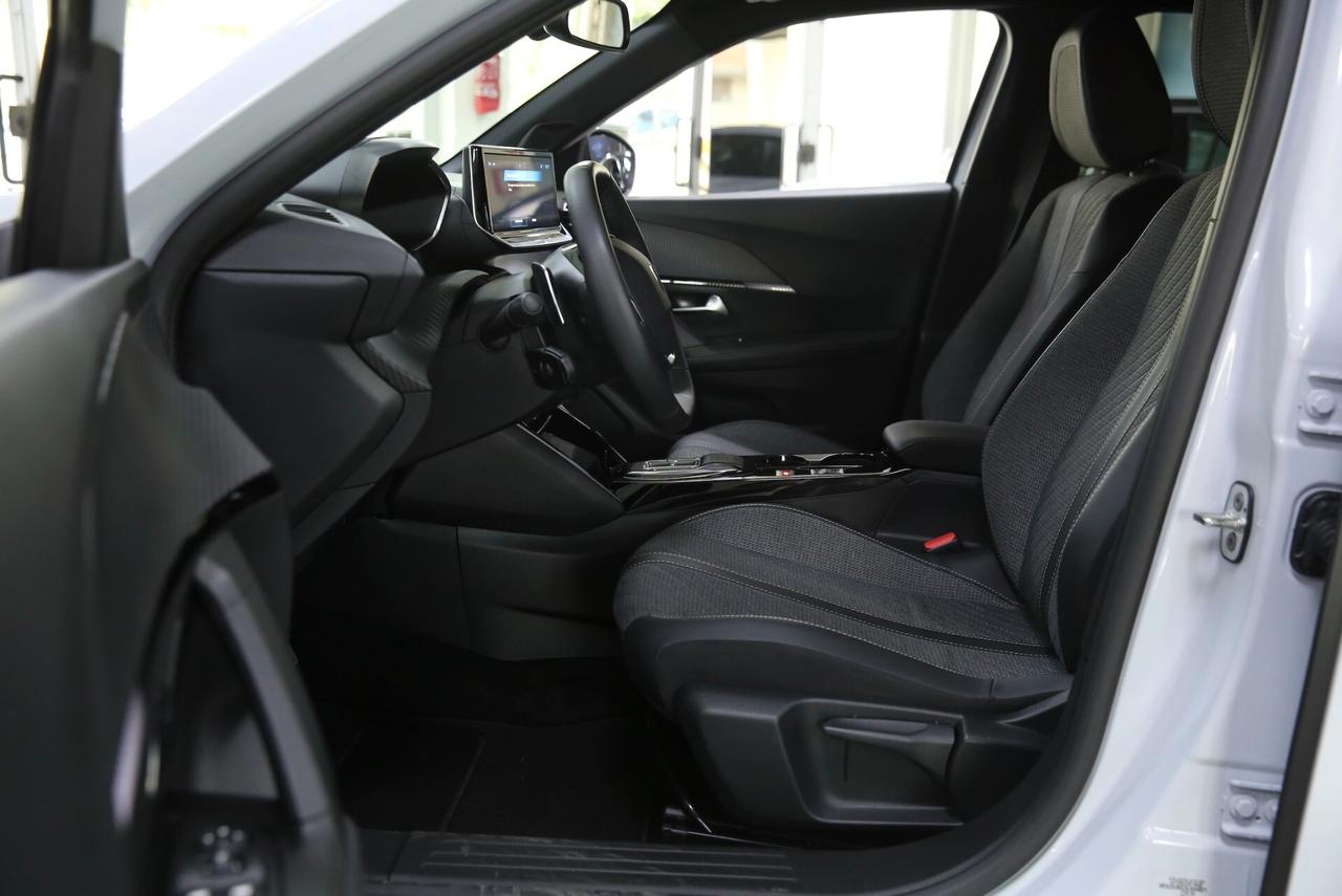 Peugeot 2008 PureTech 130 cv EAT8 Allure