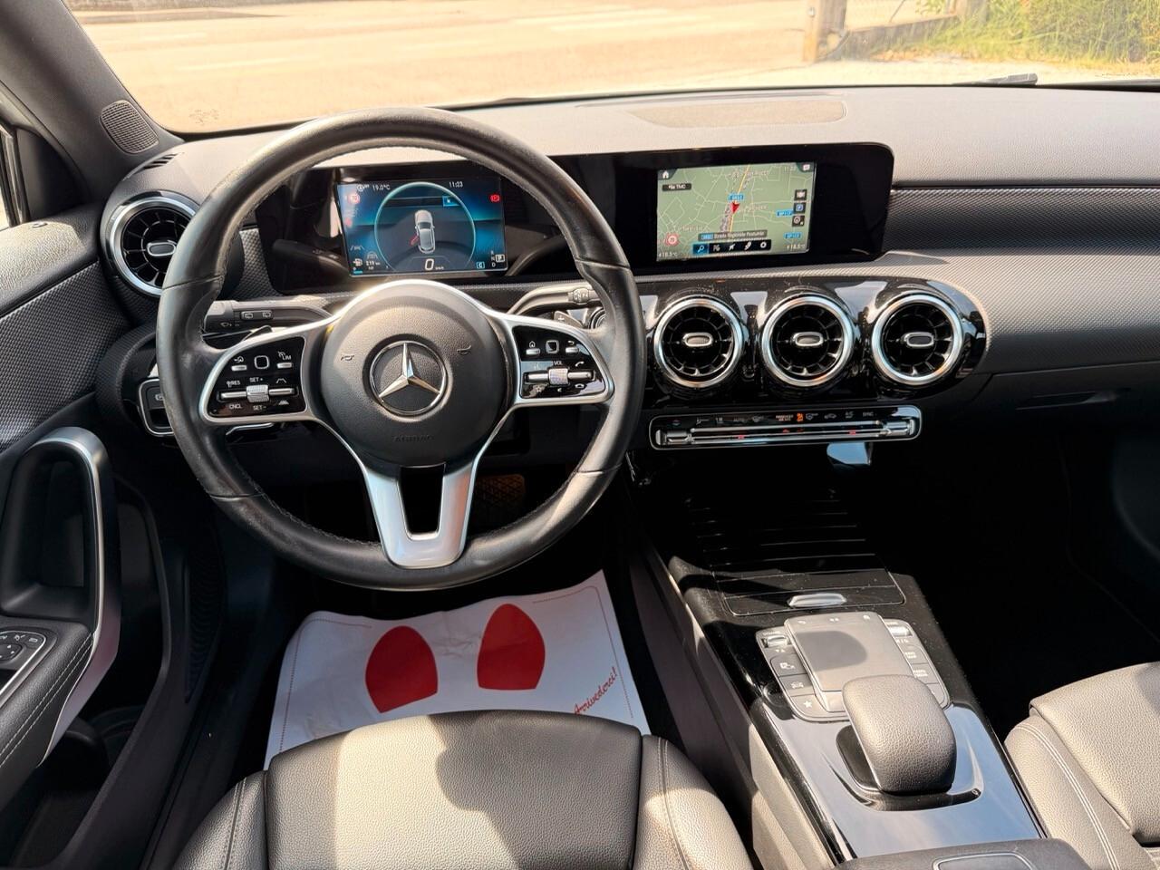 Mercedes-Benz A 180 d Sport auto