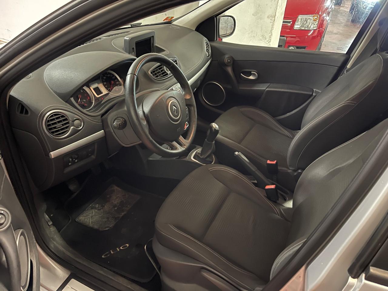 Renault Clio 1.2 16V 5 porte Dynamique