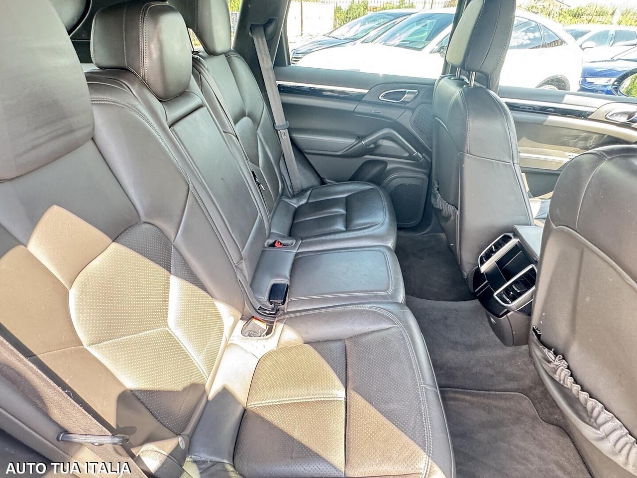 PORSCHE CAYENNE DIESEL NAVI PASM LED