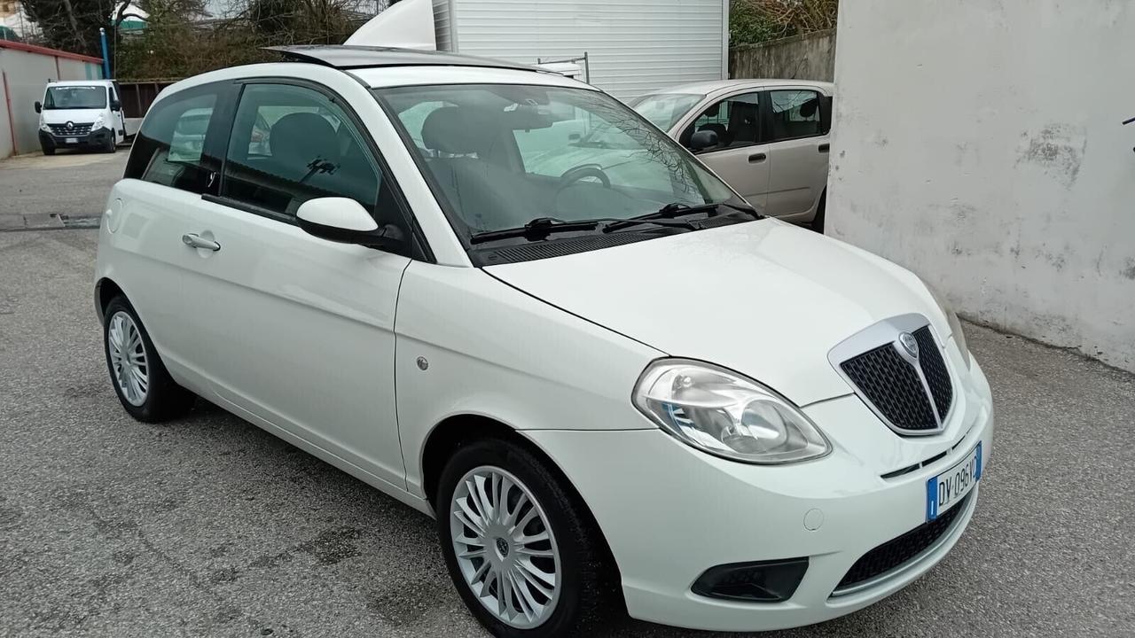 Lancia y 1.2 benz t.aprib.full/opt-2009