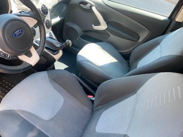 Ford Ka 1.2 8V 69CV Titanium