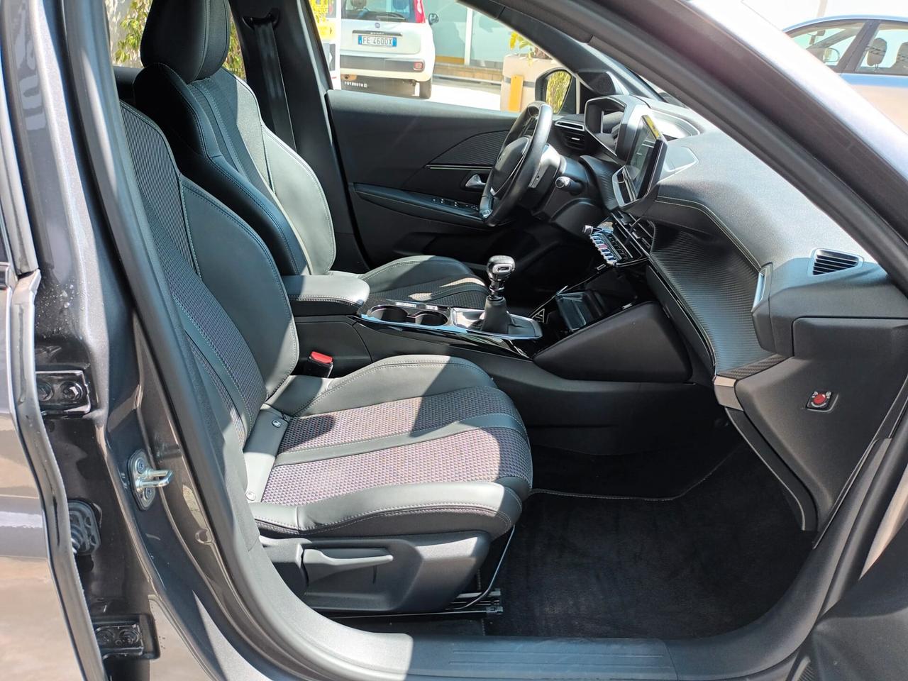 Peugeot 208 GT 1.2 PureTech 100 CV Stop&Start 5 porte