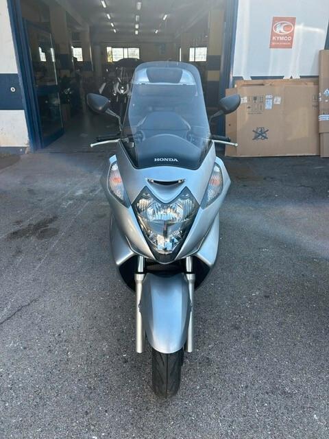 Honda Silver Wing 600