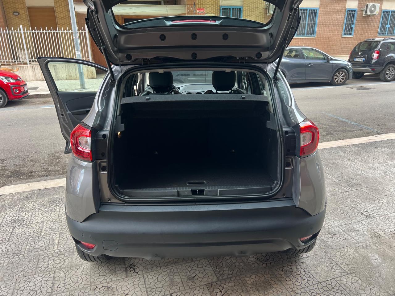 RENAULT CAPTUR 1.5 DCI NAVI CAMERA BI COLOR