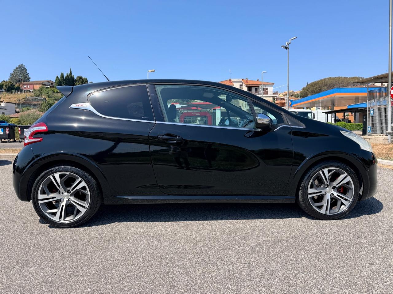 Peugeot 208 THP 200CV 3 porte GTI