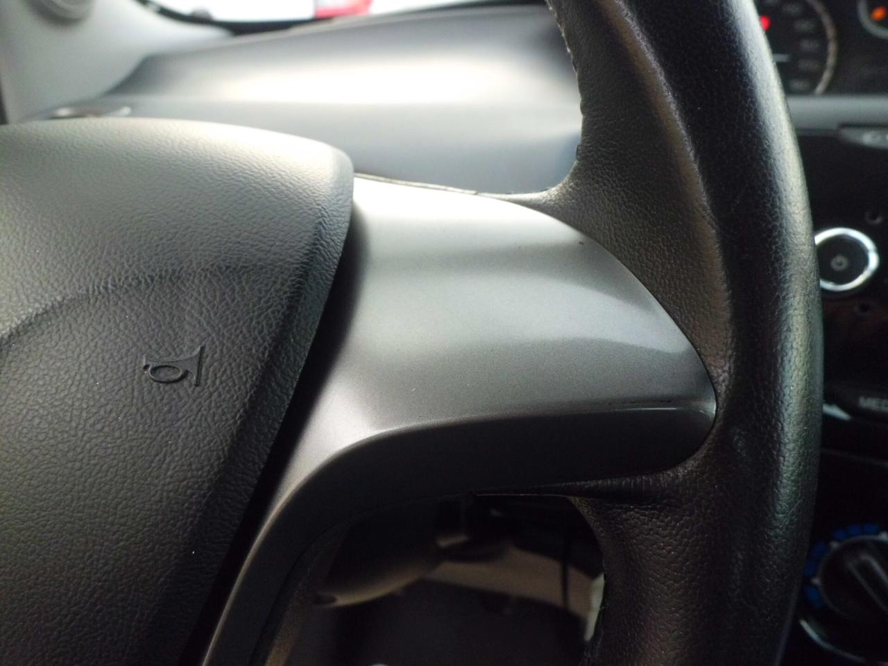 Lancia Ypsilon 1.3 MJT 16V 95 CV 5 porte S&S Platinum DISPONIBILITA' 2 PEZZI COLORE NERO