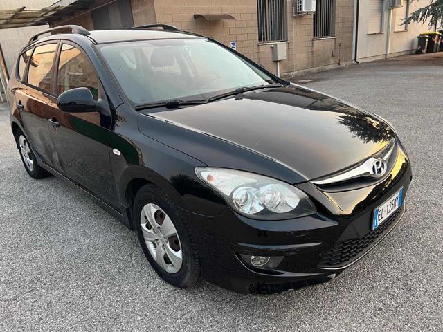HYUNDAI i30 CW 1.6 CRDi 90CV 6m senza nessun lavoro da fare