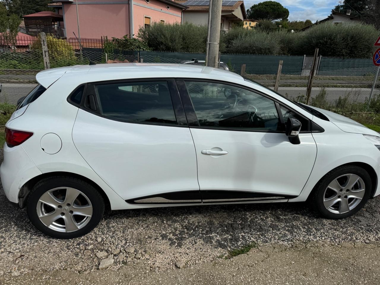 Renault Clio 1.5 dCi 8V 75CV 5 porte Live OK neopatentati