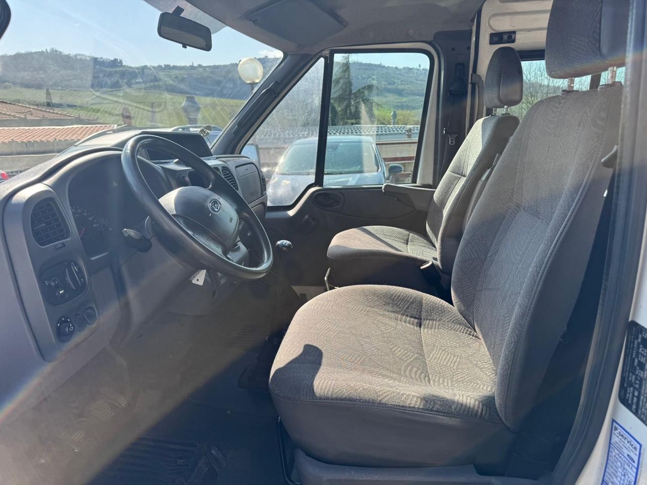 Ford transit autobus 9 posti