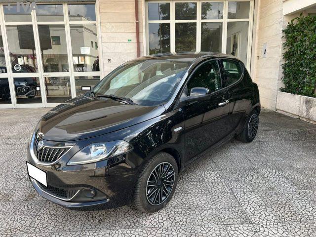 LANCIA Ypsilon 1.0 S&S Hybrid Gold
