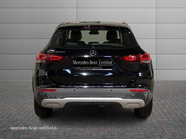 MERCEDES-BENZ GLA 200 d Automatic Business Extra