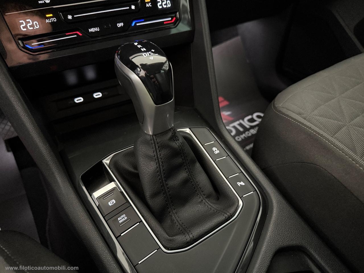 VOLKSWAGEN Tiguan 2.0 TDI 150CV SCR DSG Life FARI FULL LED - CONDIZIONI ECCELLENTI