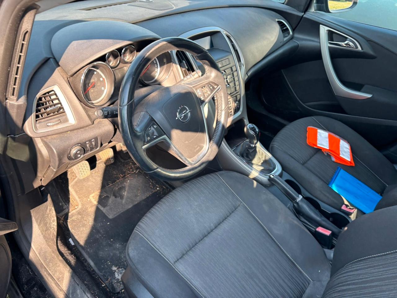 Opel Astra 1.7 CDTI - 2011