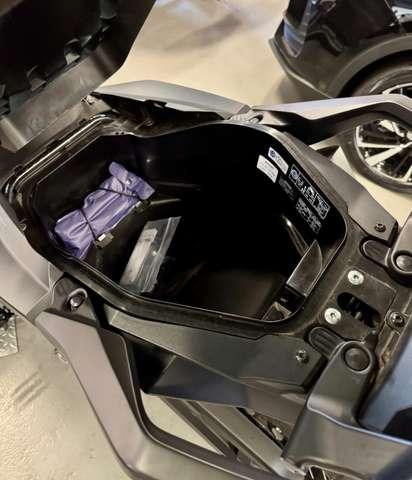 Honda Altro X-ADV 750 Triple Black