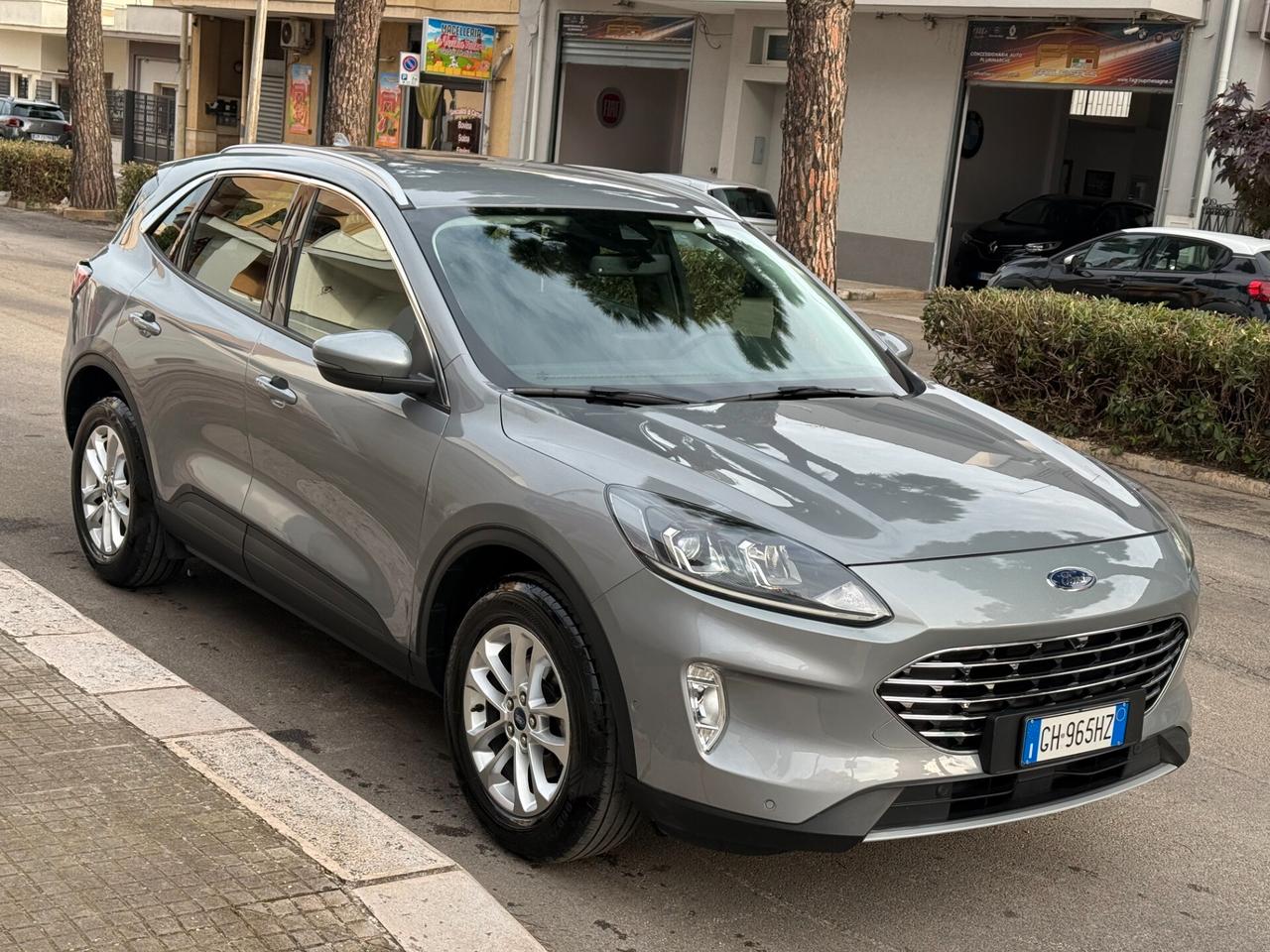 Ford Kuga 1.5 EcoBlue Autom Titanium *NAVI *CAMERA