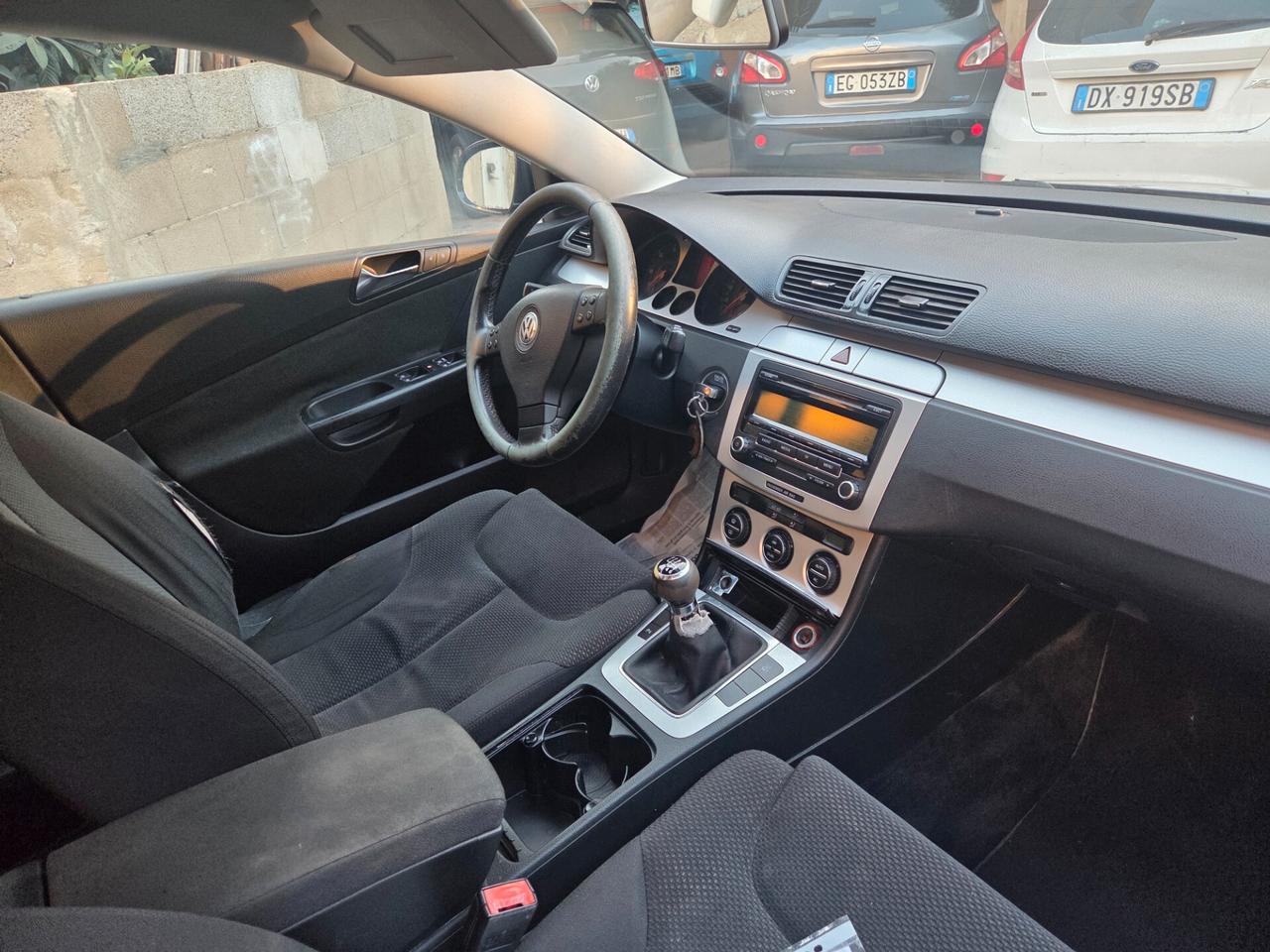 Volkswagen Passat 2.0 TDI DPF Var. Comfortline