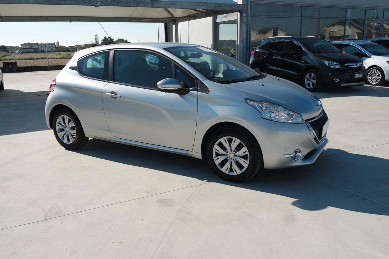 Peugeot 208 PureTech 82 3 porte Active