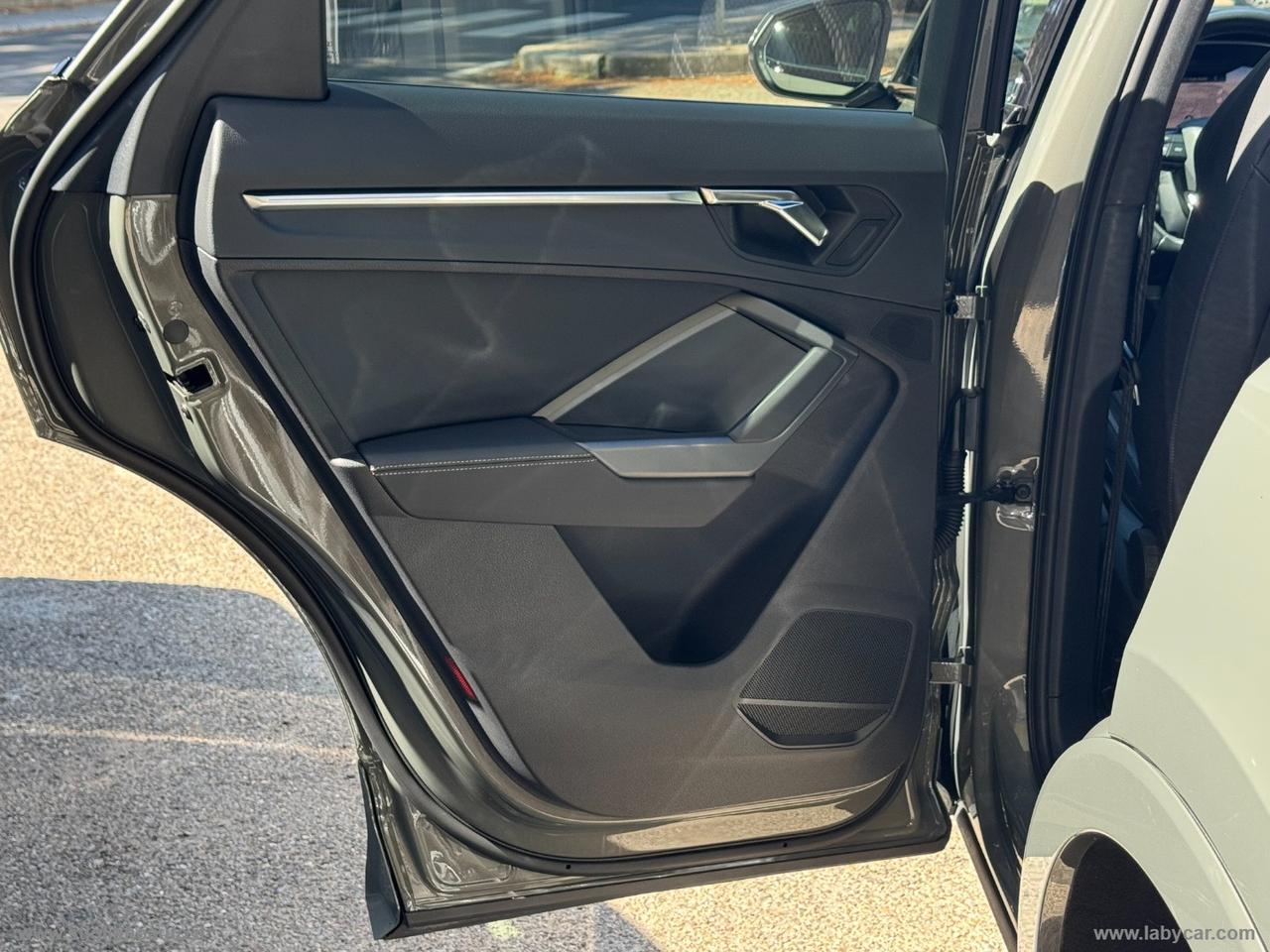 AUDI Q3 SPB 35 TDI S tr. S line