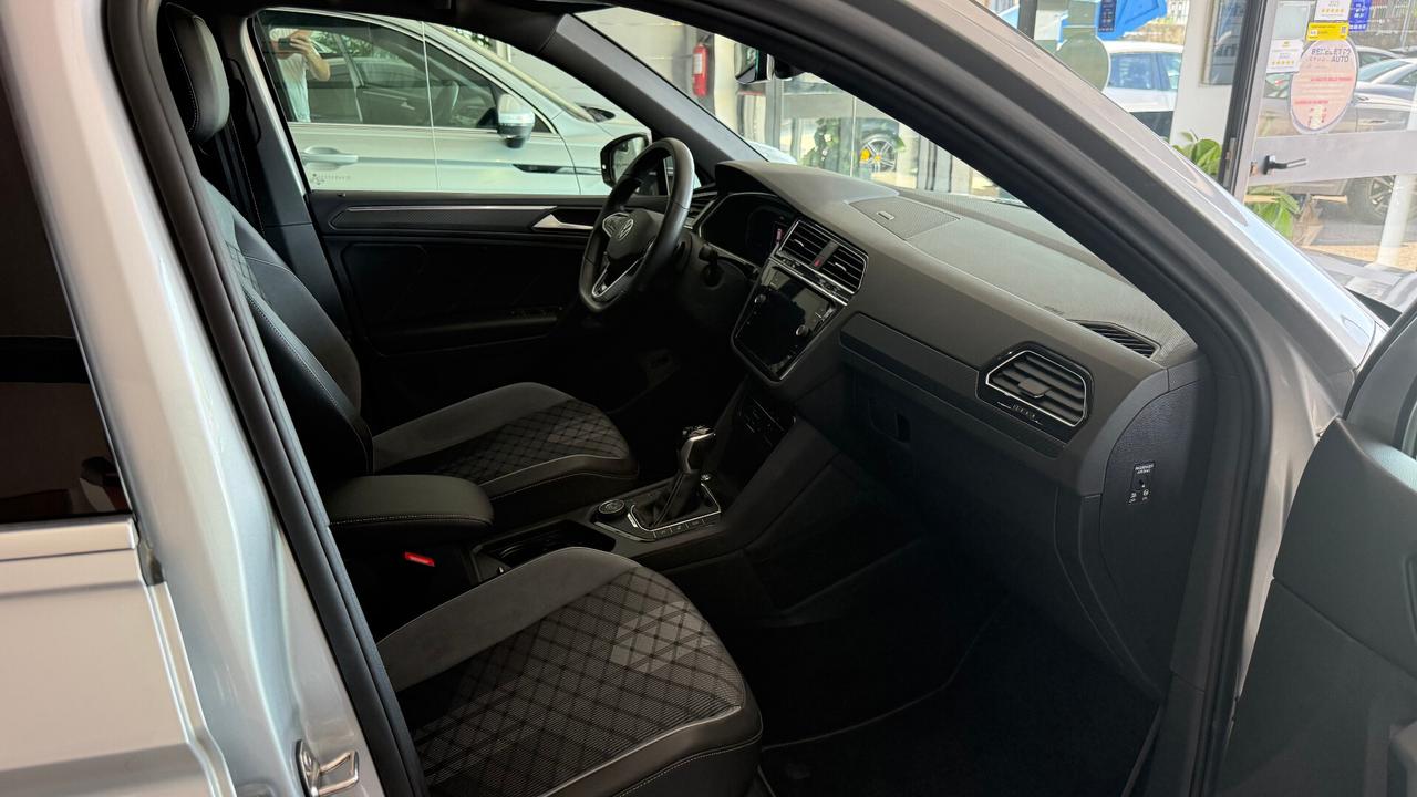 VOLKSWAGEN TIGUAN R LINE 4 MOTION
