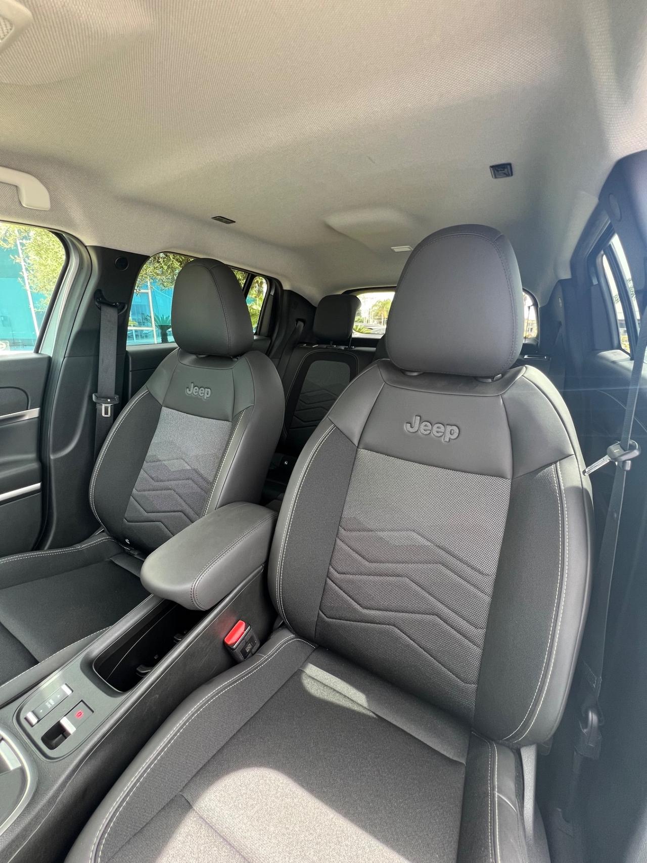 Jeep Avenger 1.2 Turbo 110 CV MHEV Summit