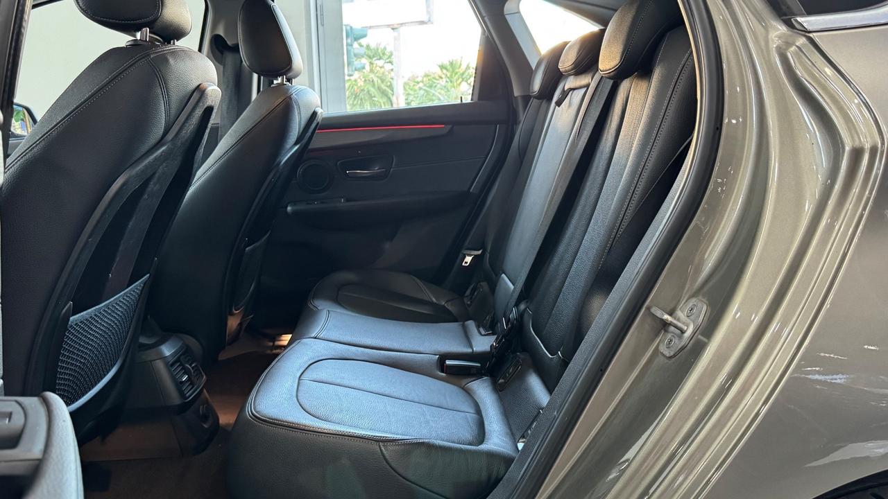 Bmw serie 2 216d Luxury-2015