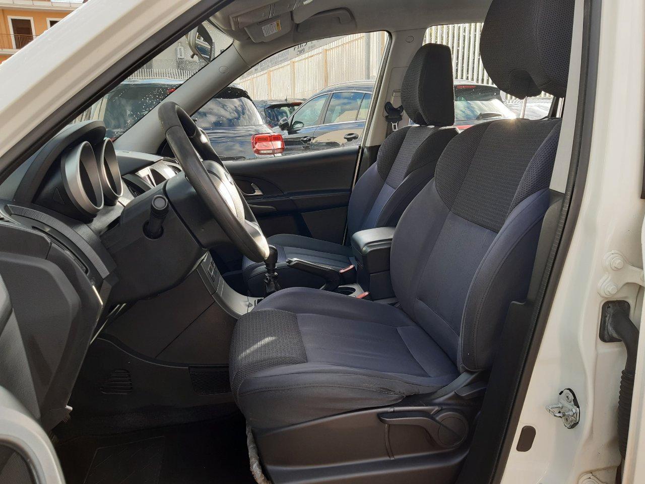 Mahindra XUV500 2.2 16v W6 fwd 7p.ti M1
