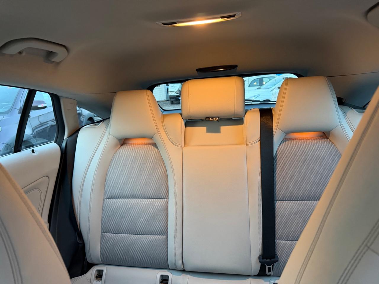 Mercedes-benz CLA 200 d Automatic Premium