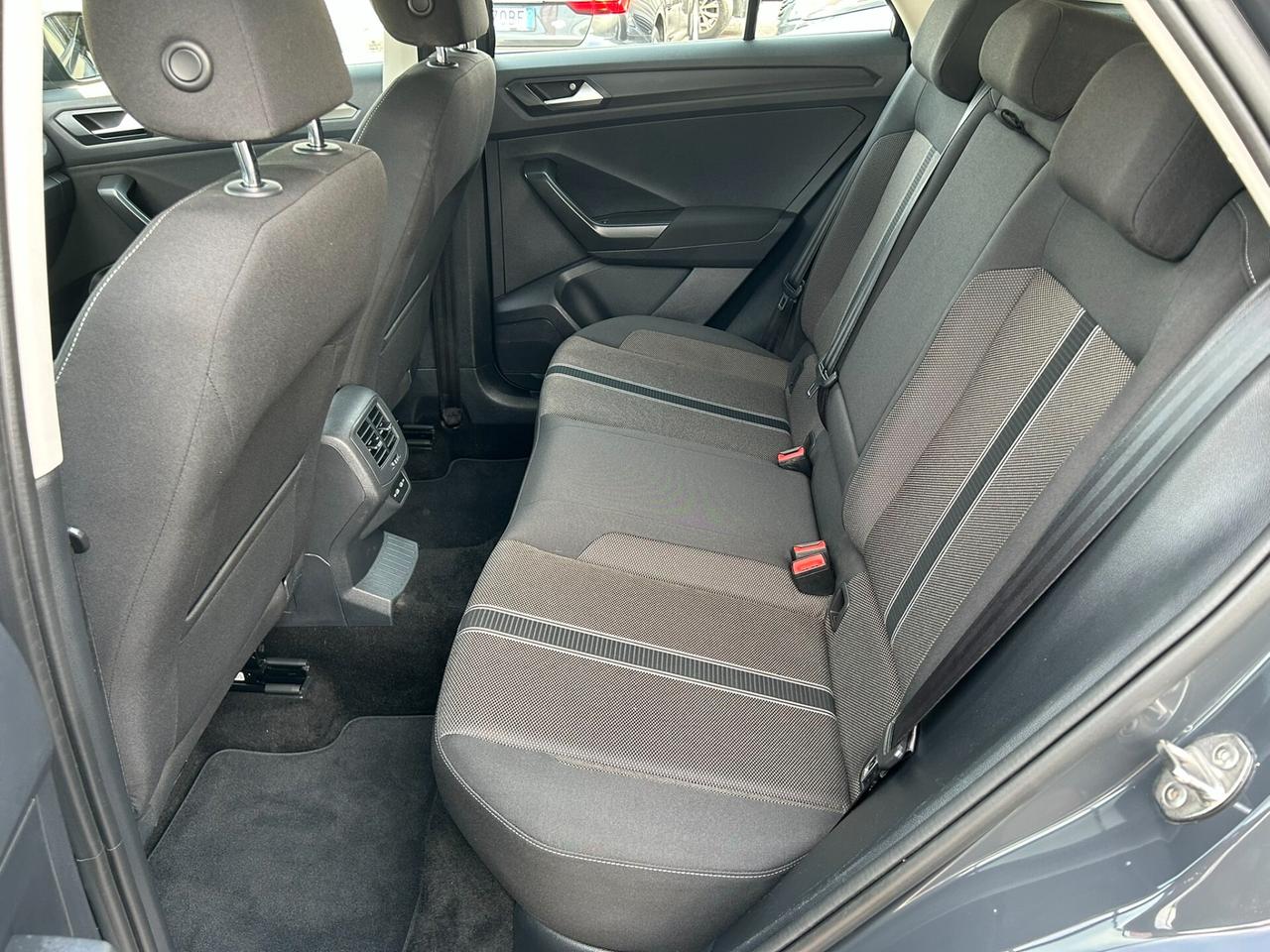 VW T-ROC 2.0 TDI 115CV Business - OK NEOPATENTATI