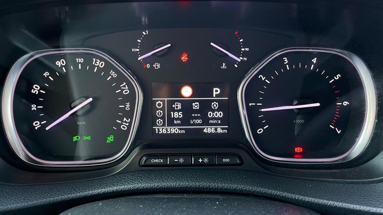 PEUGEOT TRAVELLER 2.0 BLUEHDI LONG BUSINESS VIP 177CV - OTTO POSTI, SEDILI IN PELLE ELETTRICI RISCADABILI, TETTO