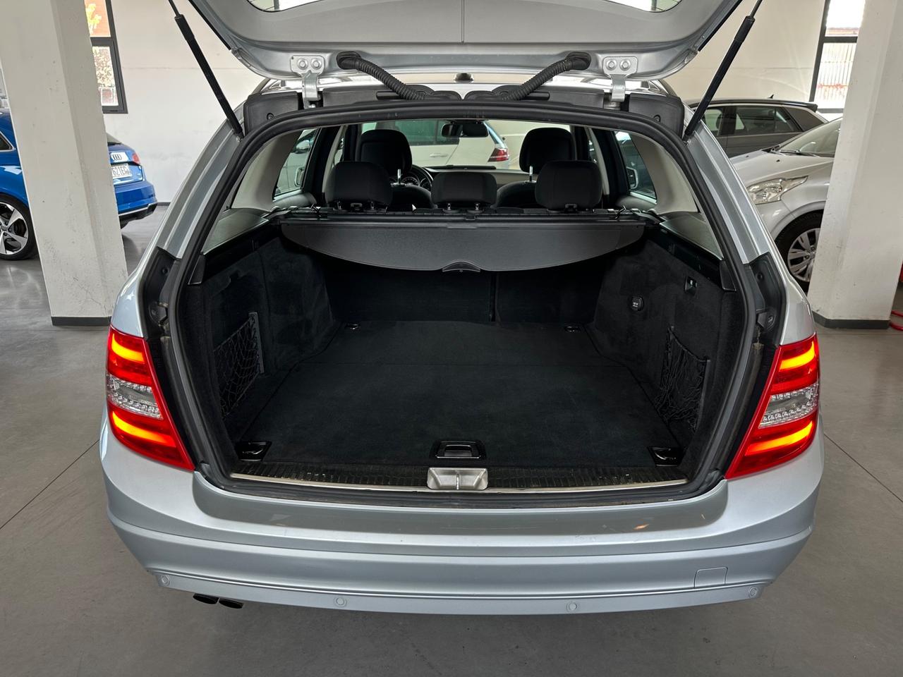 Mercedes-benz C 200 CDI BlueEFFICIENCY Elegance