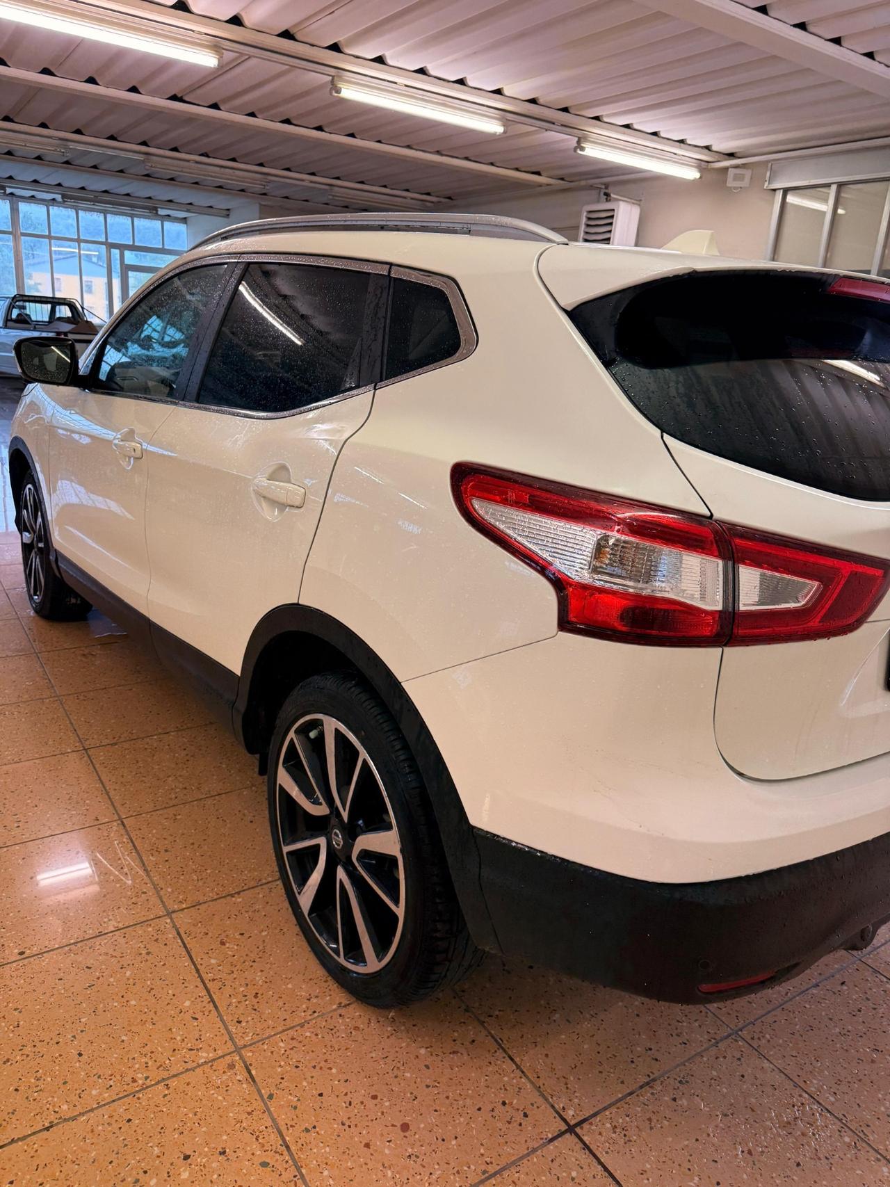 Nissan Qashqai 1.6 dCi 2WD 360
