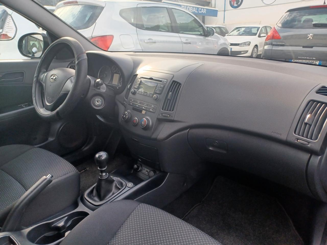 Hyundai i30 1.4 S.W. Blue Drive GPL