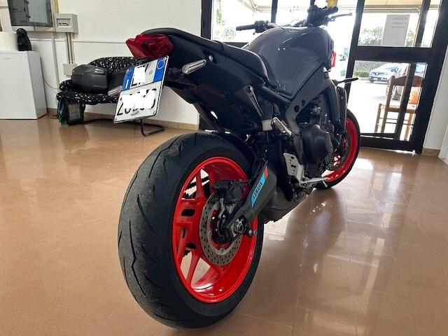 YAMAHA MT 09 CYAN "ABS" KM 18300