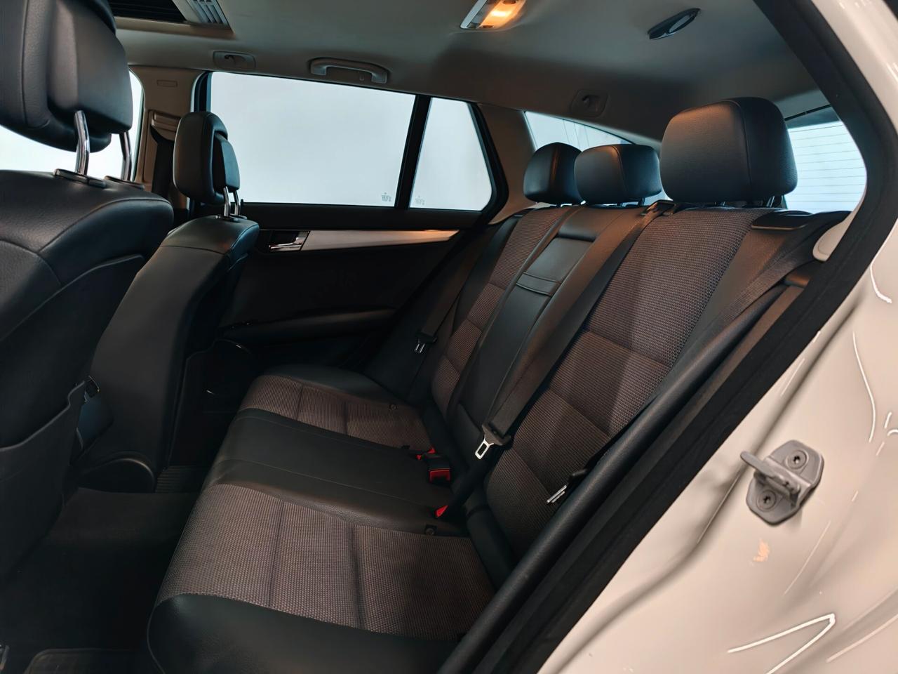 Mercedes-benz C 220 CDI S.W. BlueEFFICIENCY Avantgarde tetto