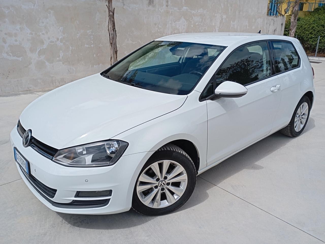 Volkswagen Golf 3P 1.6 TDI 90CV Comfortline BMT